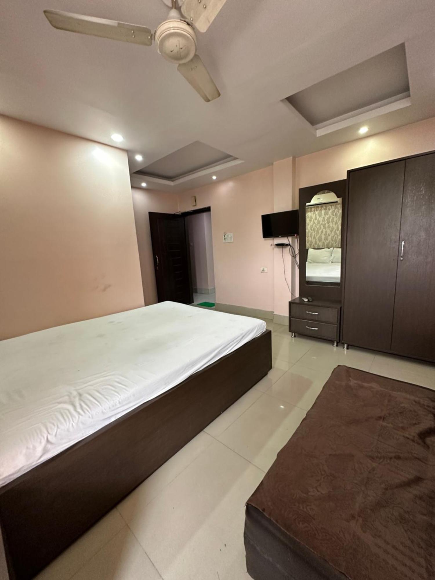 ホテル Jagannath Residency And Prasadam コルカタ エクステリア 写真